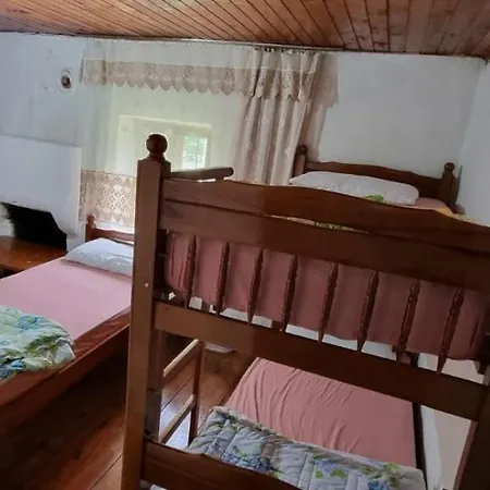 Bed & Breakfast Lamthi Valbona